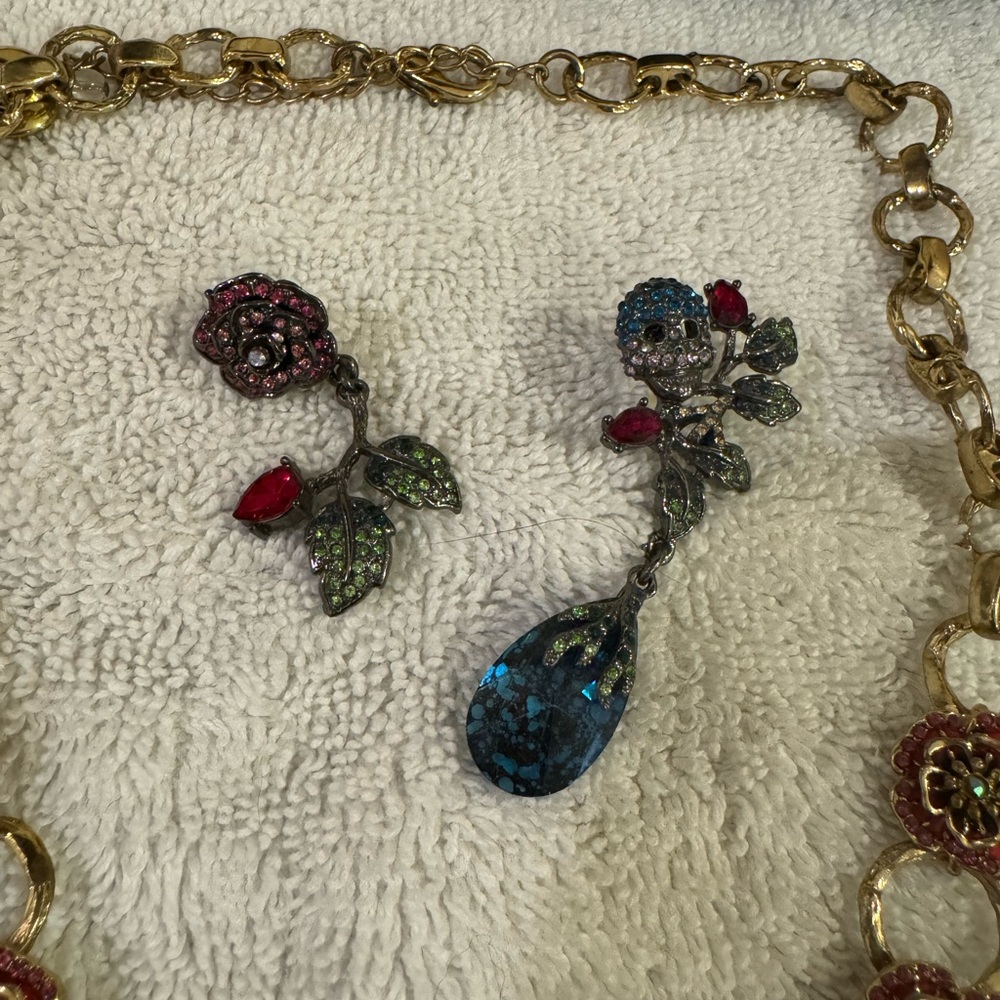 Betsey Johnson Necklace and earrings